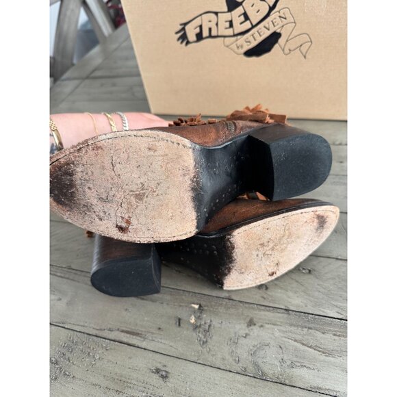 FREEBIRD by Steven Belle Fringe Ankle Boots Booties Tan Suede Leather Western 6 - Picture 6 of 7